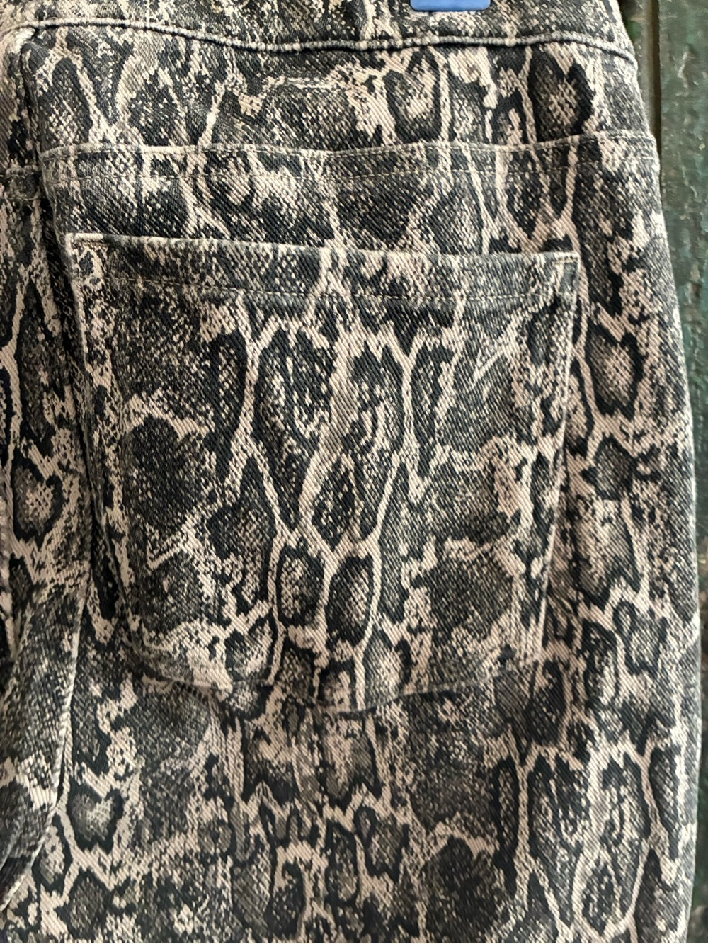 SPANX Snake-Print Slim Pants in Beige and Black - Large - Picture 3 of 4